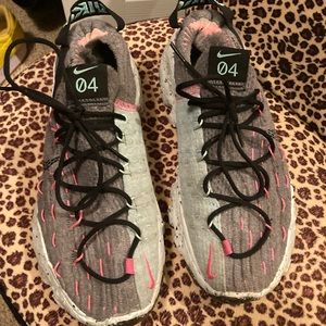 Nike Space Hippie Size 9